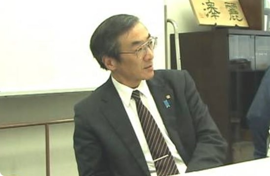 麗澤中学・高等学校教頭 上平光孝様